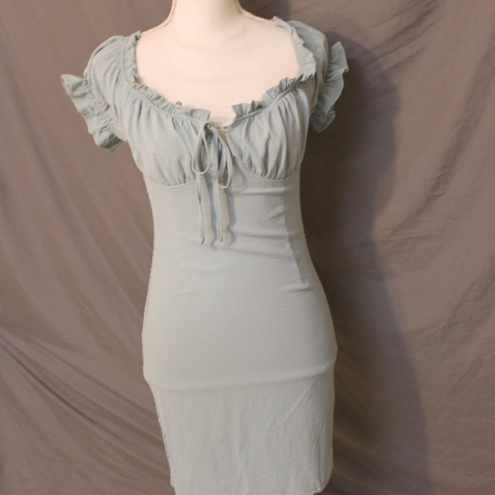 LOVE TREE LIGHT BLUE ABOVE KNEE DRESS MEDIUM BALLOON SLEEVE FITTED FRILL STRETCH - Picture 7 of 8